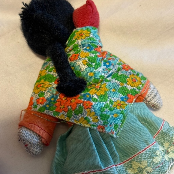 3 Native Cloth hand-made dolls. - Picture 6 of 9